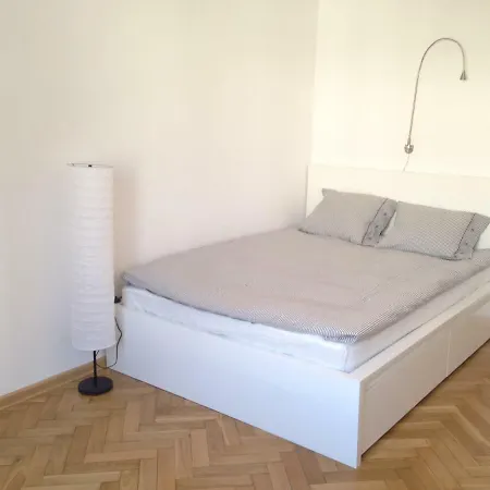 דירה Flat In The Absolute Centre Of ורשה